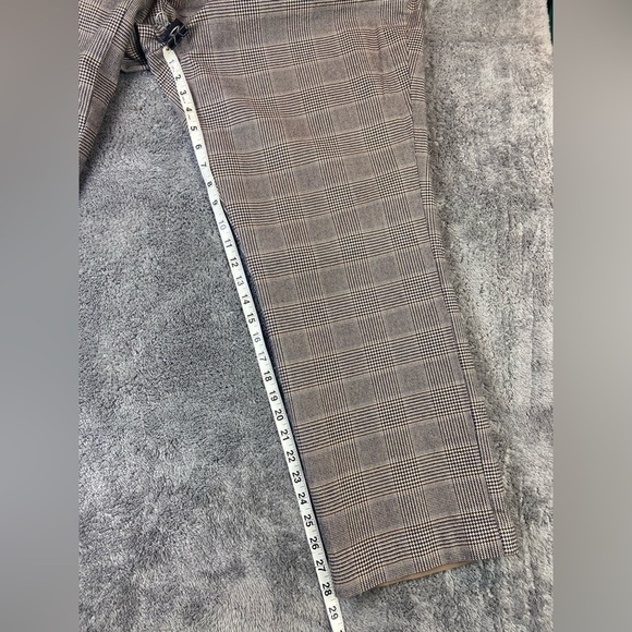 LL Bean Straight Leg Classic Fit plaid houndstooth pants - Picture 9 of 11